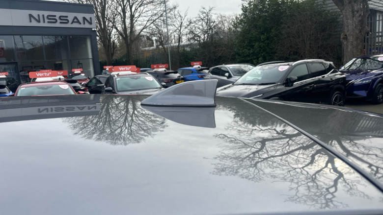 Nissan Qashqai 1.3 DiG-T MH Acenta Premium 5dr Petrol Hatchback